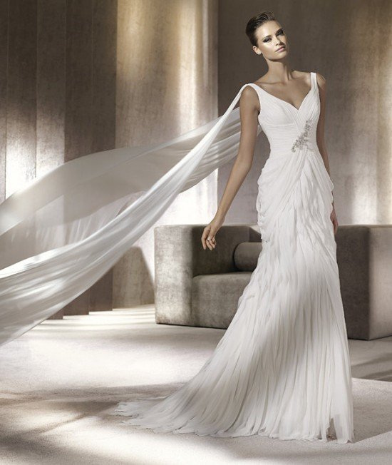 Pronovias-2012-3 Pronovias 2012 Gelinlik Modelleri - Askılı gelinlik modeli