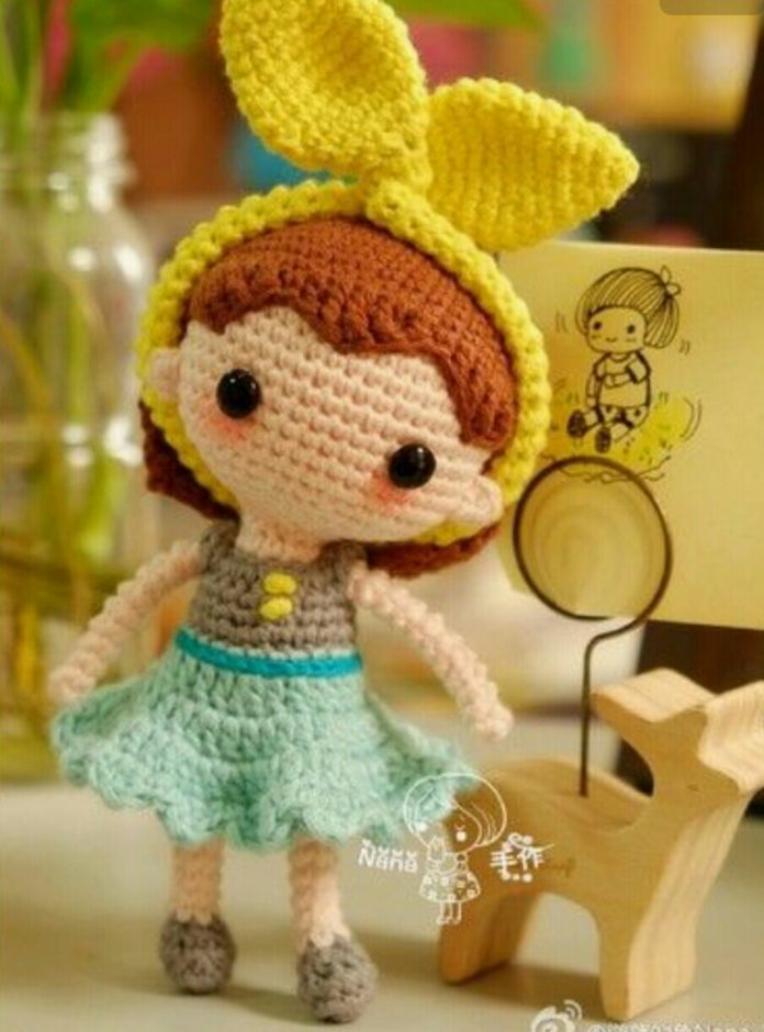 Screenshot_2017-04-01-00-39-25 Amigurumi fiyonk bandanalı örgü oyuncak bebek modeli yapılışı anlatımlı