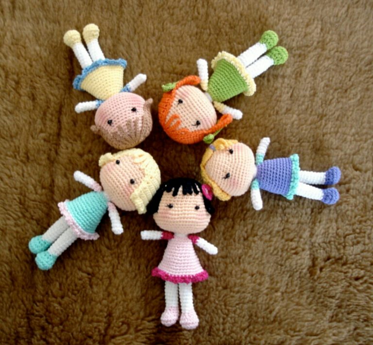 Amigurumi minyatür örgü bebek modelleri ve yapılışları anlatımlı