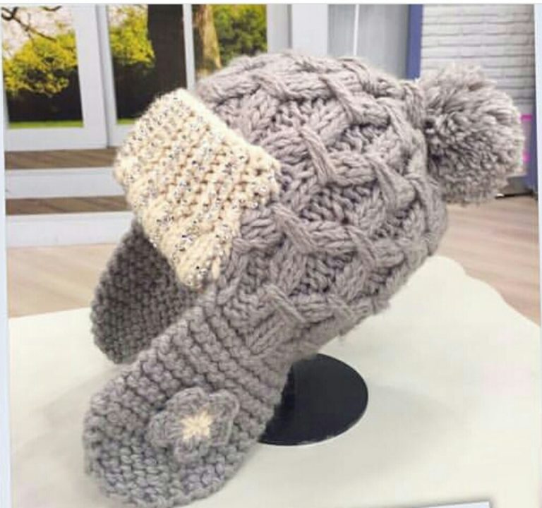 Derya Baykal ' la Gülümse kulaklıklı önü katlamalı örgü bere modelleri ve tarifi anlatımlı