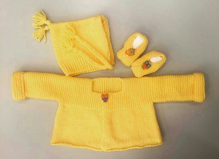 Sarı renk örgü bebek hırlası ve örgü bebek başlığı yapılışı anlatımlı