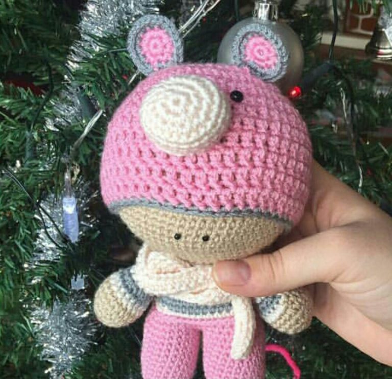 Amigurumi örgü oyuncak şapkalı çocuk modeli yapılışı anlatımlı