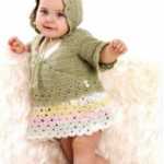 Tığ işi bebek ceketi , etek , şapka ve patik takımı modeli (anlatımlı)