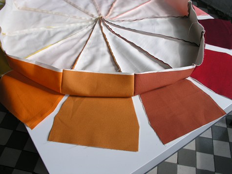artan kumaşlarla patchwork puf modeli yapılışı