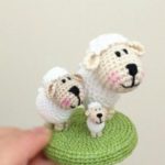 Amigurumi Örgü Oyuncak Modelleri – Amigurumi Örgü Minik Kuzu Tarifi ( Anlatımlı ) Amigurumi örgü oyuncak modelleri yapımı